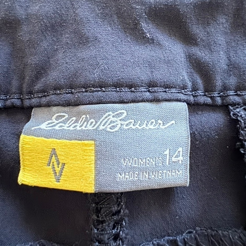 Eddie Bauer Womens Travex Shorts Size 14 Charcoal Black Stretch Hiking Outdoor - Picture 6 of 13